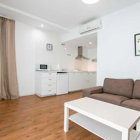 Casa Yoli En Apartment Maro